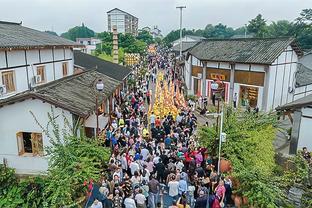 鲍文：会从哈兰德和萨拉赫身上找灵感，他们擅长提前预判